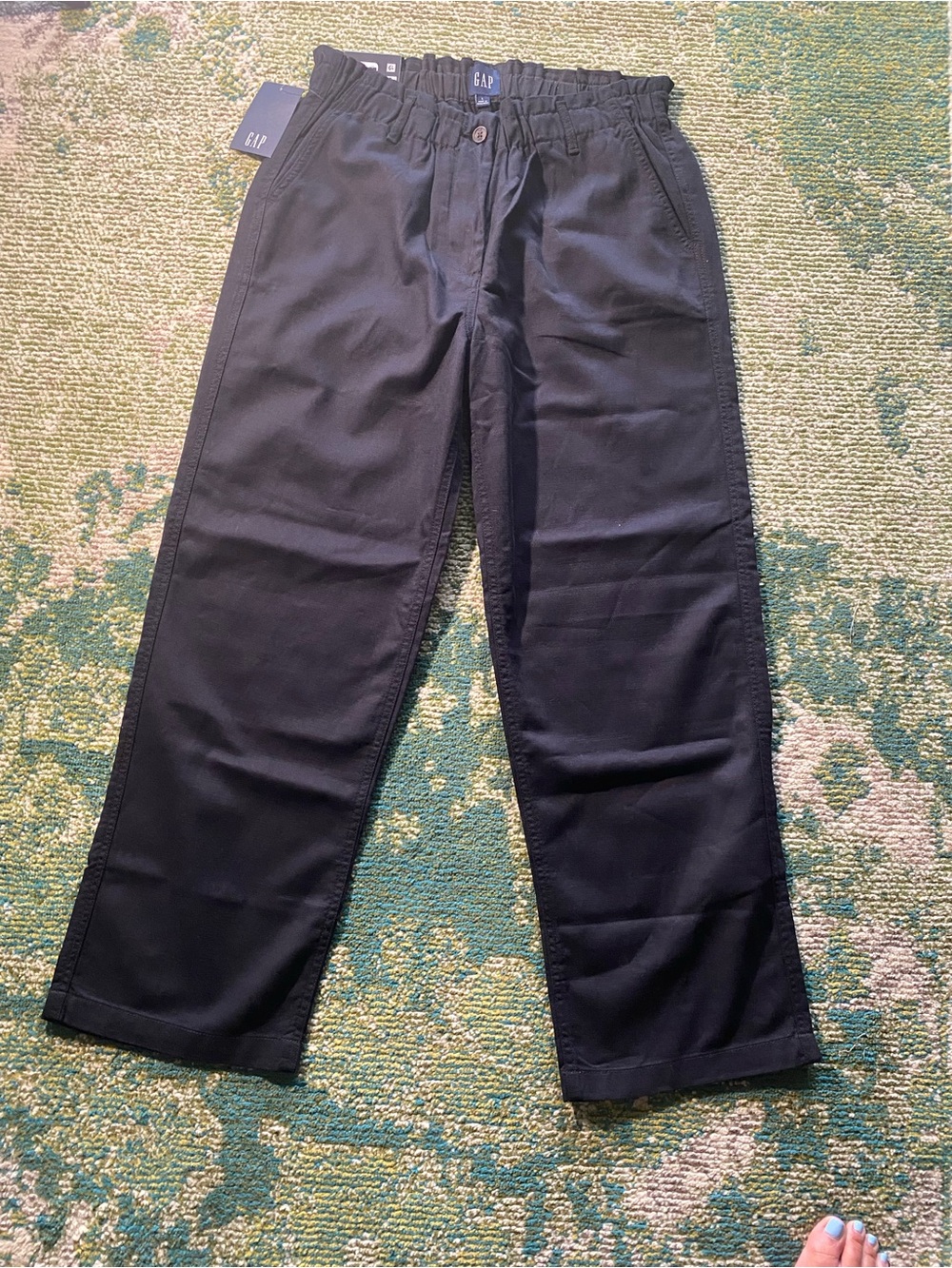 GAP  women’s relaxed straight leg